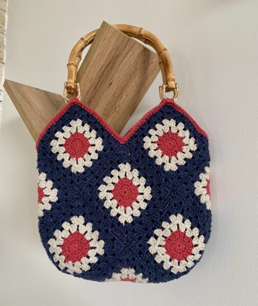 Borsa granny blu e ciliegia